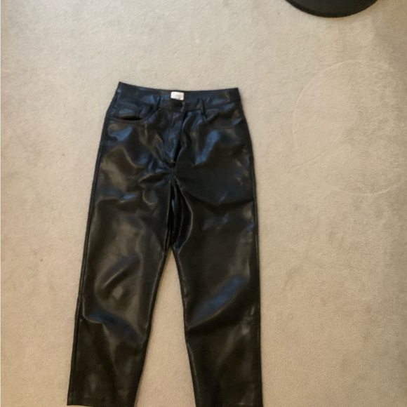 The Melina Pants from Aritzia - Picture 6 of 6